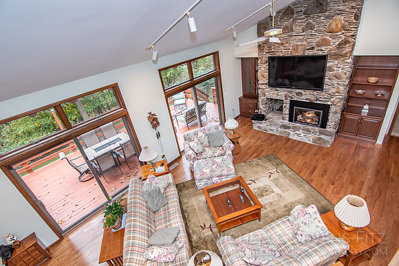 05 Living Room 08