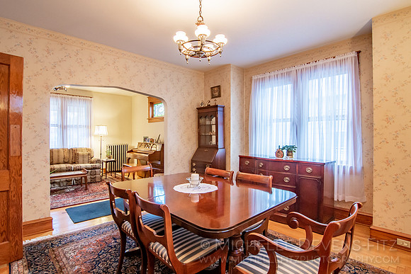 04 Dining Room 04