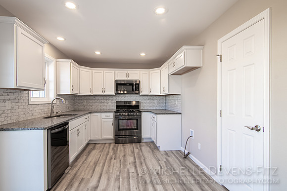 03 Kitchen 02