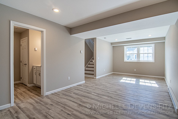 09 Family Room 01