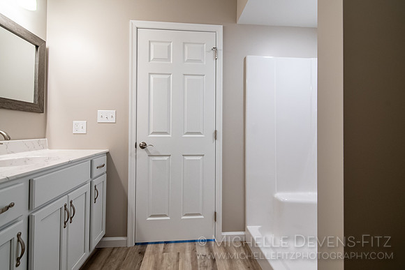 10 Bathroom3 02