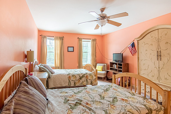 05 Bedroom2 02
