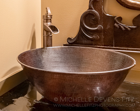 07 Powder Room 04