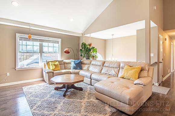 02 Living Room 02