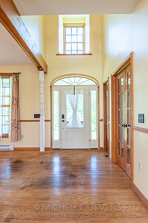 02 Entrance 01