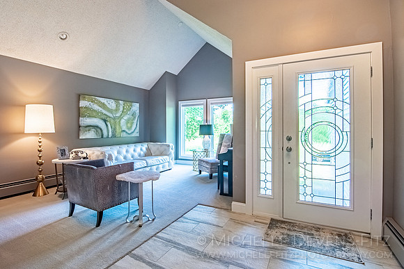 02 Living Room 02