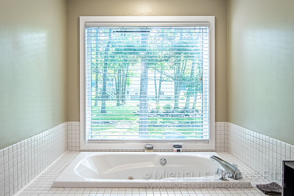 05 Primary Bedroom Bath 04