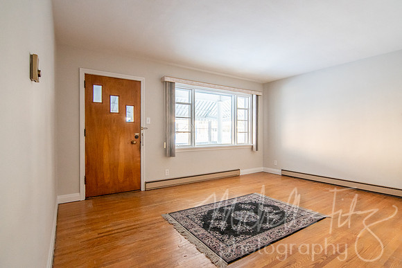 02 Living Room 1-2
